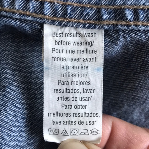 Calvin Klein Jean jacket size medium, med wash - Picture 6 of 7